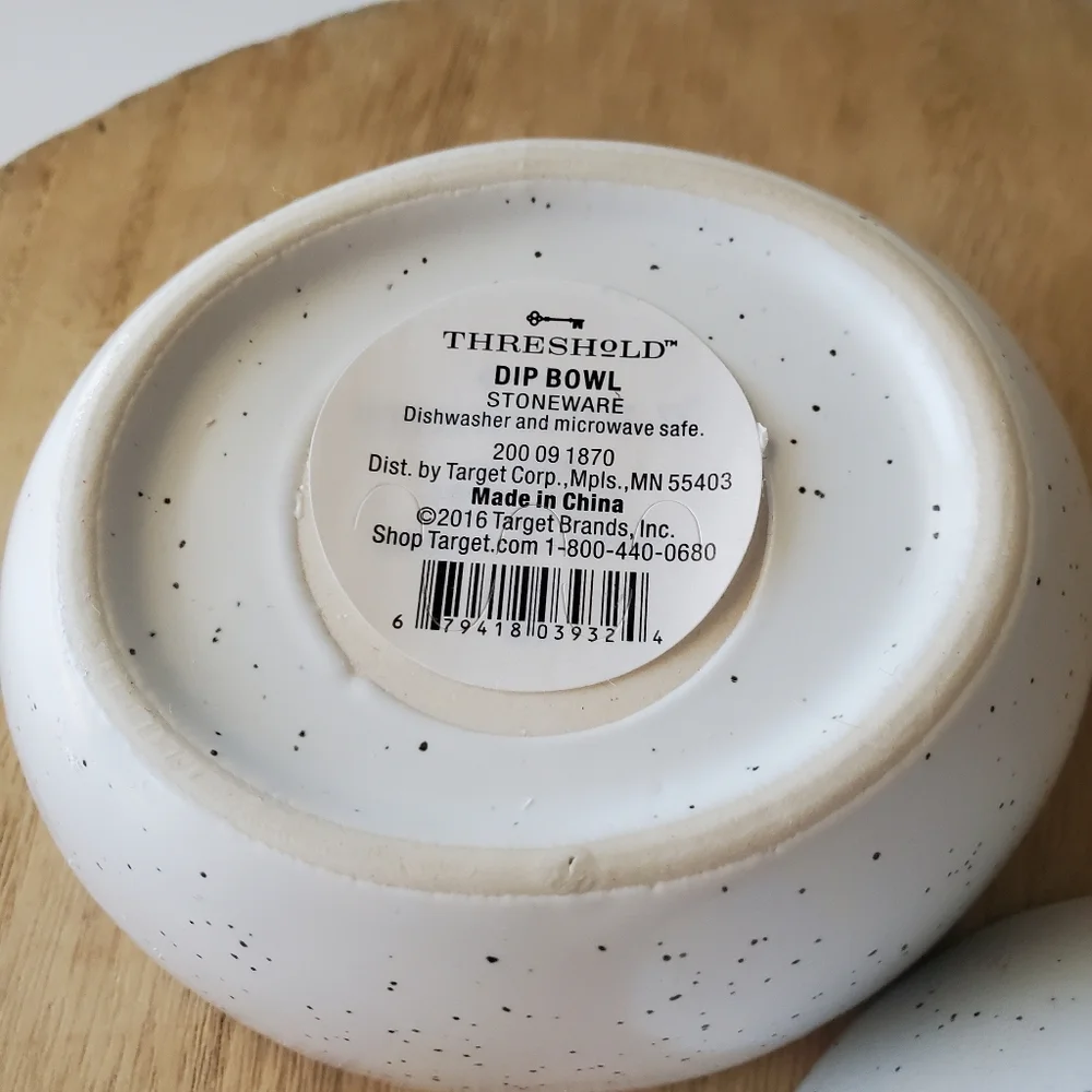 NEW Threshold Minimalist Speckled Organic Shape Oval Round Small Dipping Bowls